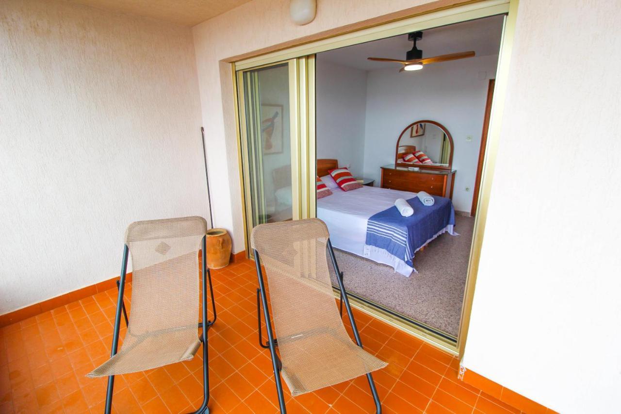 Vistas al Mar: Beachfront Getaway with Pool and Sports Facilities Alicante Exterior photo