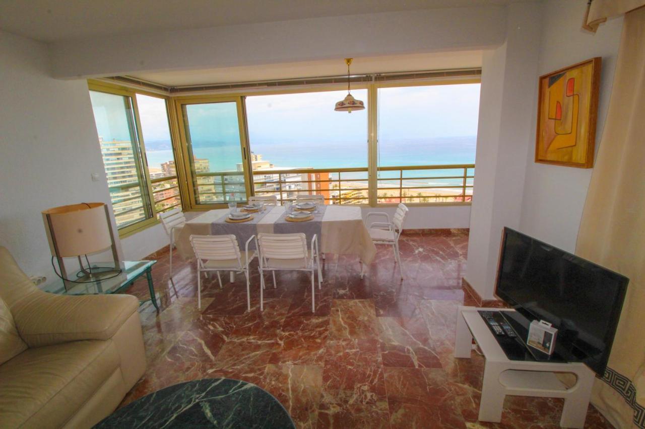 Vistas al Mar: Beachfront Getaway with Pool and Sports Facilities Alicante Exterior photo
